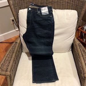 Abercrombie men’s athletic straight jeans, new with tags size 36 x 32